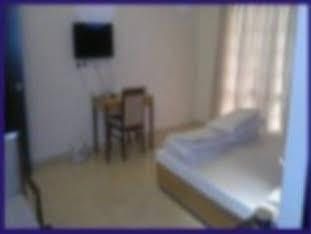 לקנאו Oyo 3523 Tekarees Inn Mahanagar מראה חיצוני תמונה